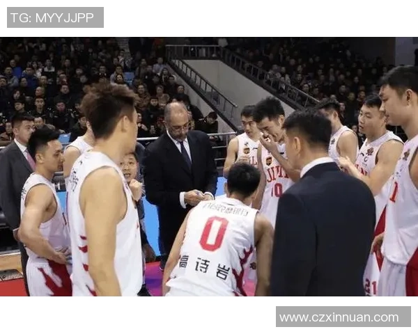 赛后复盘：南京篮球队 vs 武汉篮球队的配合